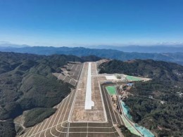 云南鳳慶通用機場建設(shè)工程項目土石方、地基處理及排水工程施工